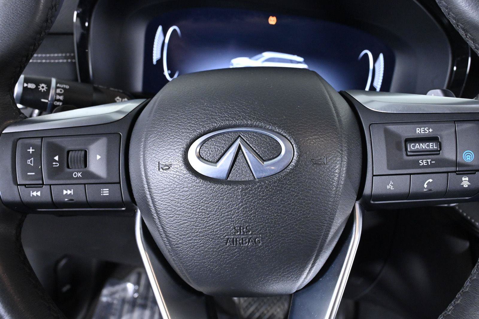 Certified 2023 INFINITI QX60 Luxe w/ Cargo Package AWD/4WD image 13