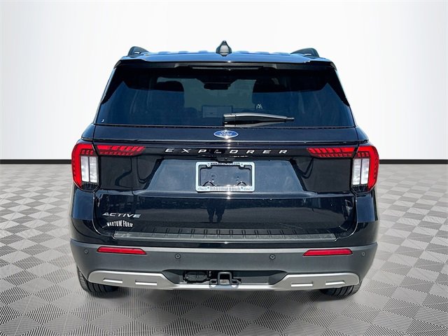 Used 2025 Ford Explorer Active w/ Active Comfort Package image 6