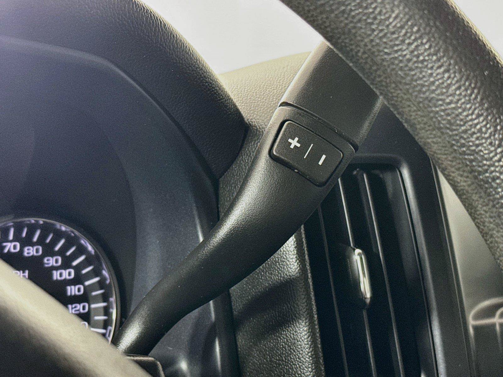 Used 2018 Chevrolet Silverado 1500 Custom w/ Custom Convenience Package RWD image 12