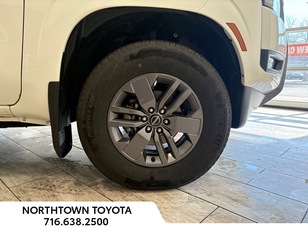 Used 2025 Nissan Frontier SV w/ SV Convenience Package AWD/4WD image 26