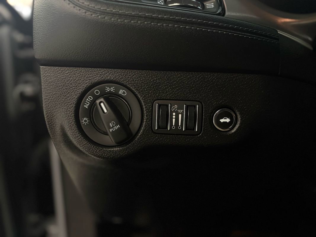 Used 2022 Dodge Challenger GT w/ Plus Package image 25