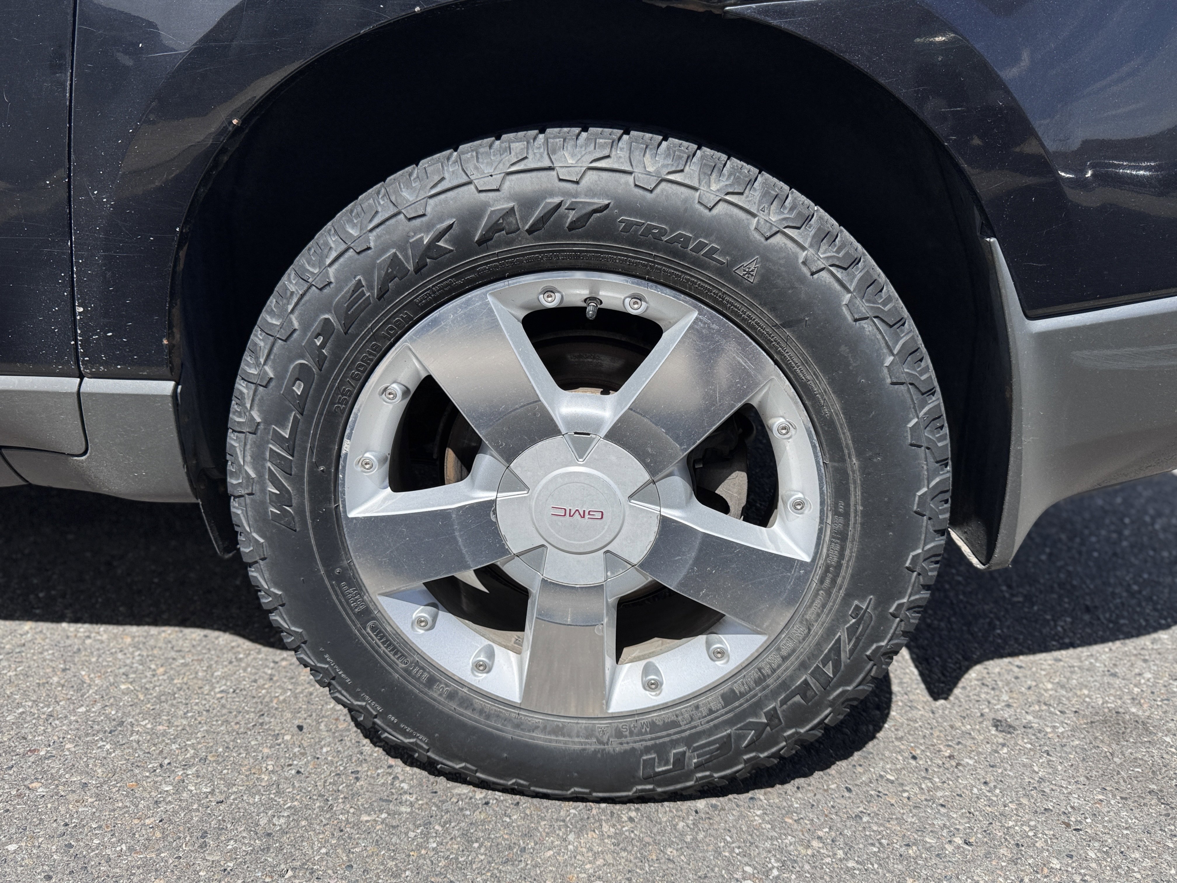 Used 2011 Chevrolet Traverse LT w/ Personal Connectivity Package AWD/4WD image 51