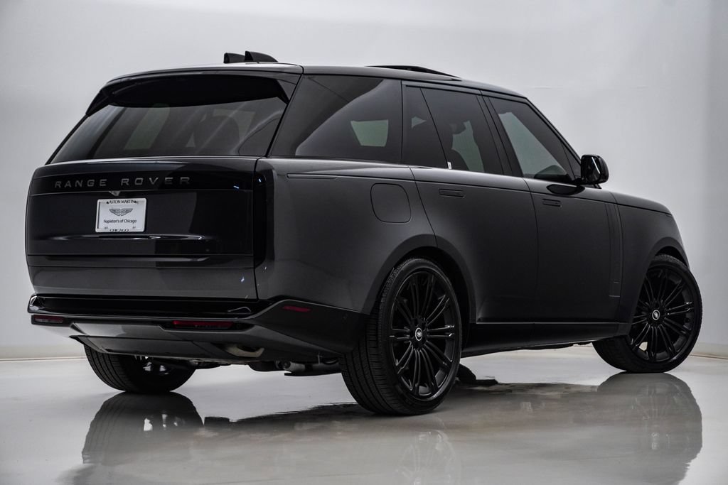Used 2025 Land Rover Range Rover SE AWD/4WD image 9
