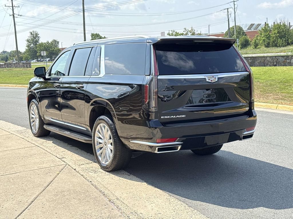 Used 2023 Cadillac Escalade ESV Luxury AWD/4WD image 23