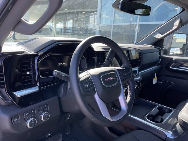 Used 2026 GMC Sierra 3500 SLT w/ SLT Convenience Package AWD/4WD image 8