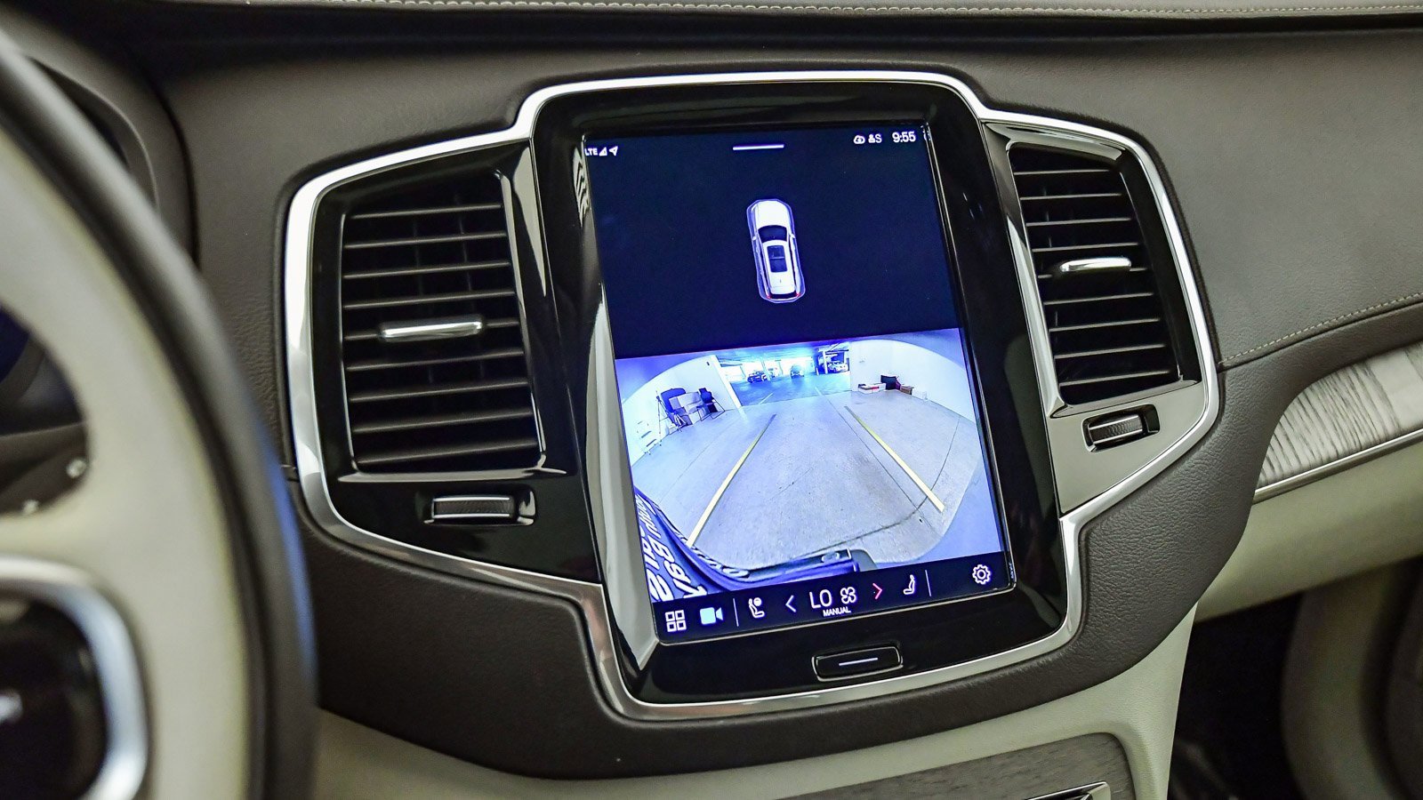 Certified 2023 Volvo XC90 T8 Ultimate image 30