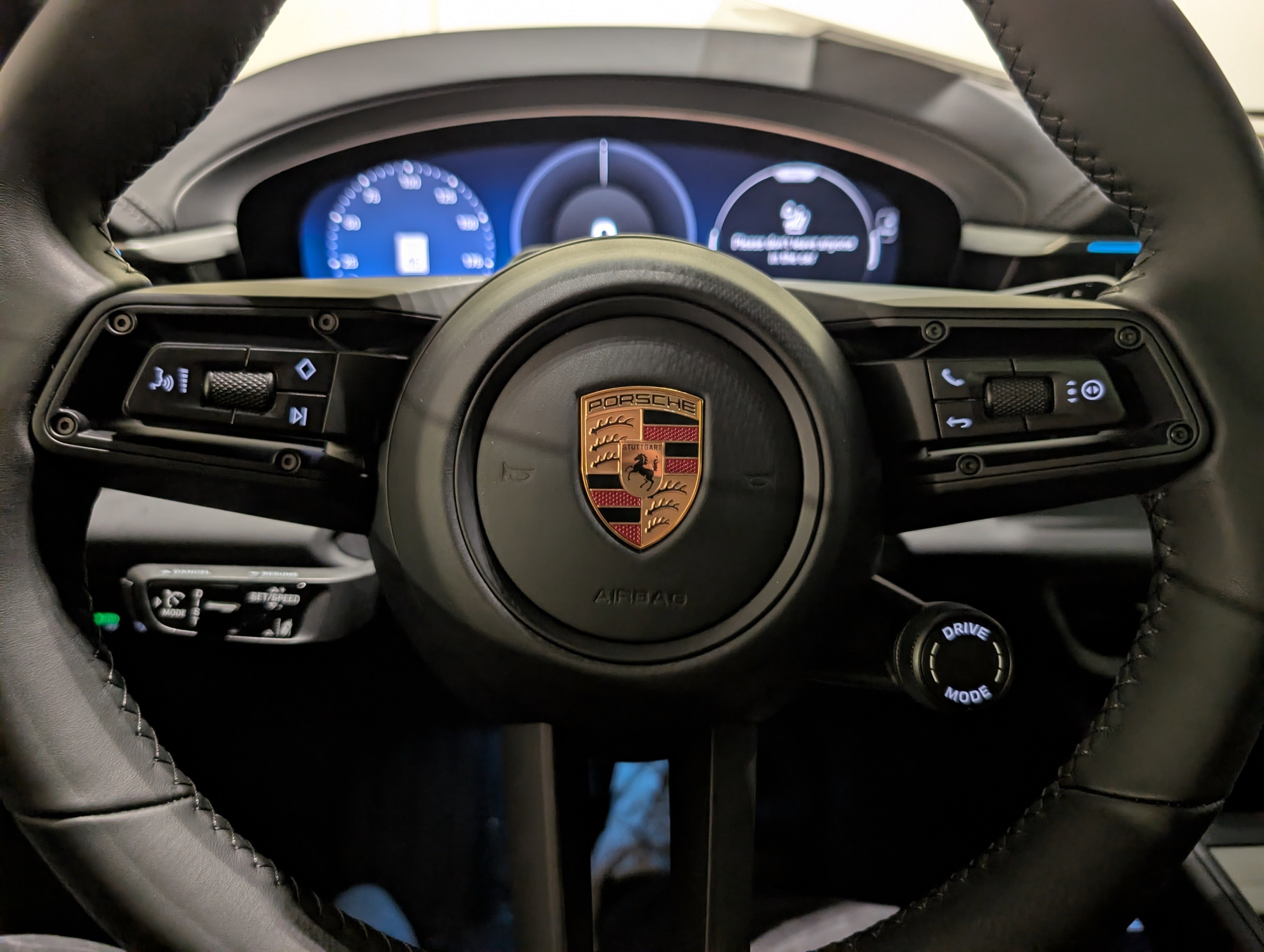 New 2026 Porsche Macan 4 Electric image 28