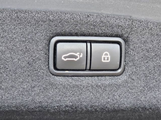 Used 2021 Genesis G90 5.0 Ultimate image 31