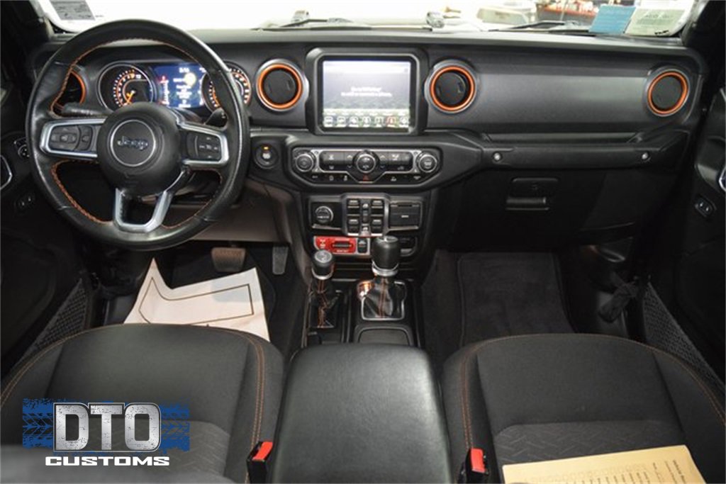 Used 2023 Jeep Gladiator Mojave w/ Trailer Tow Package image 28