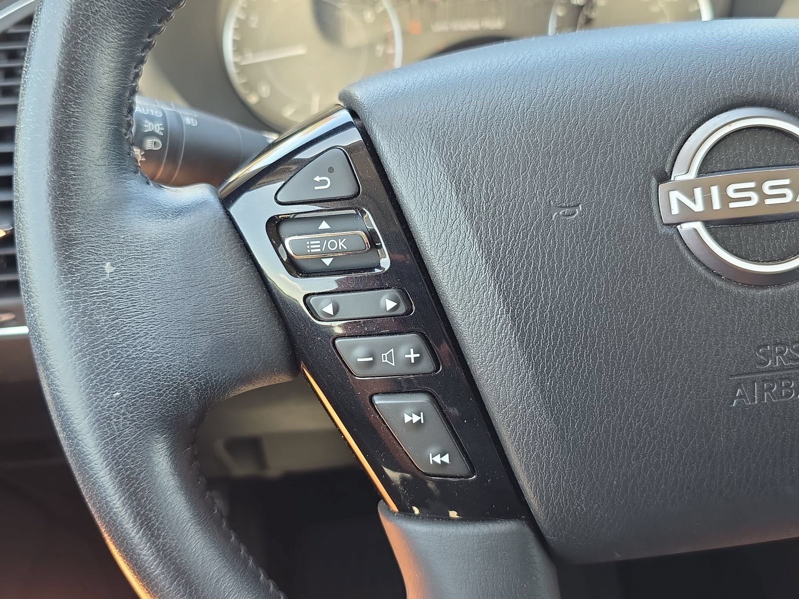 Used 2022 Nissan Armada SL RWD image 14