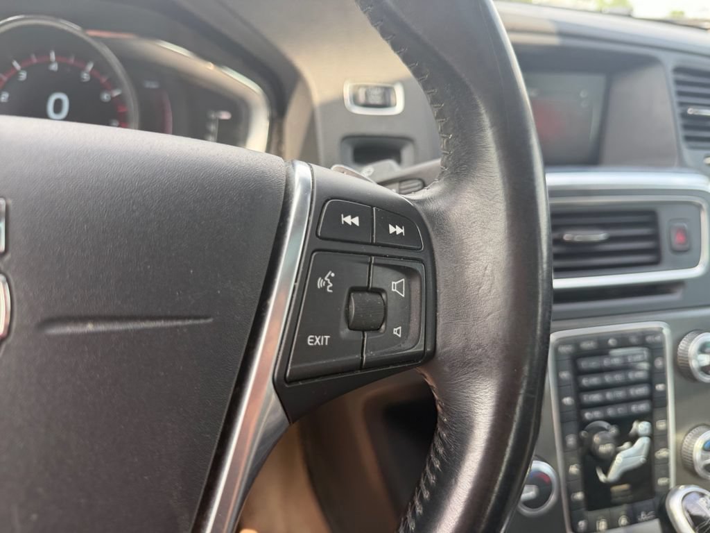 Used 2015 Volvo S60 T5 Platinum FWD image 18