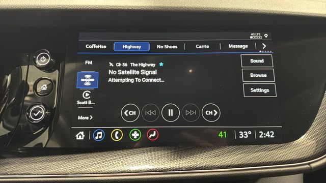 Used 2023 Buick Envision Preferred image 13