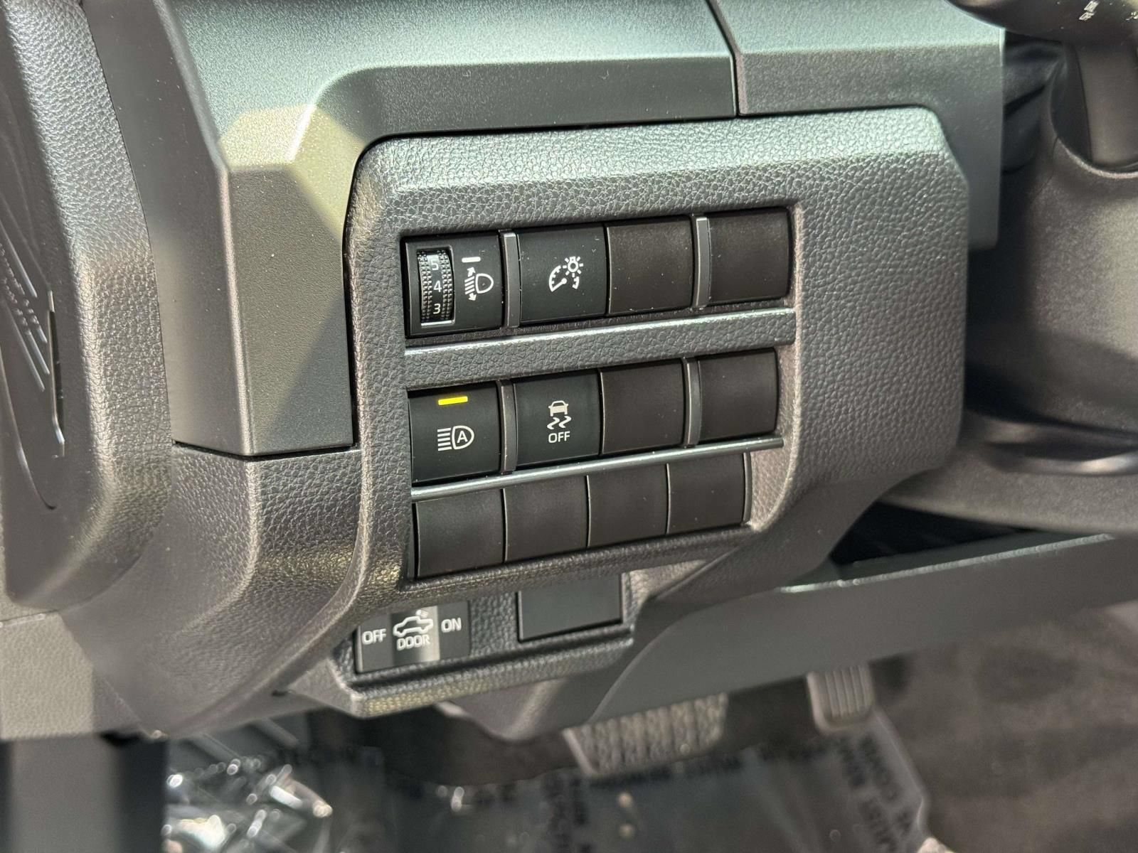 Used 2025 Toyota Tacoma SR w/ SR Upgrade Package RWD image 15