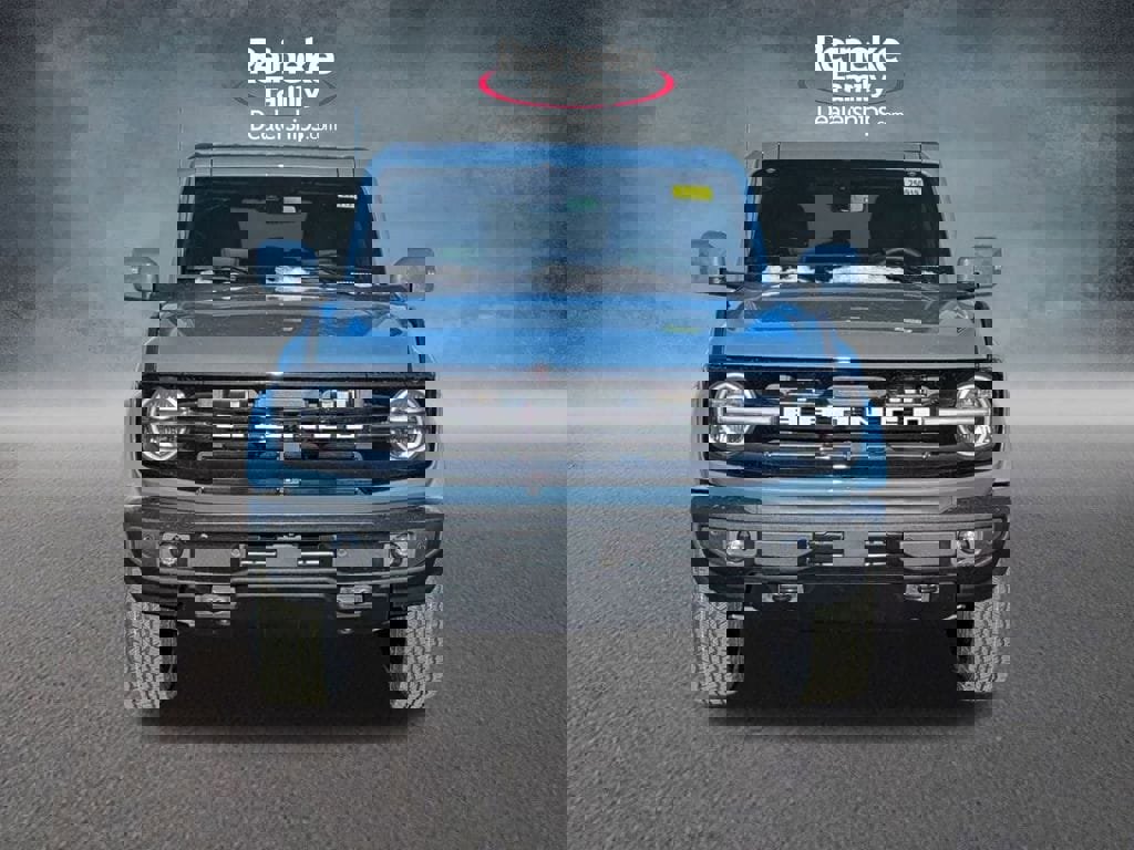 New 2025 Ford Bronco Outer Banks image 2