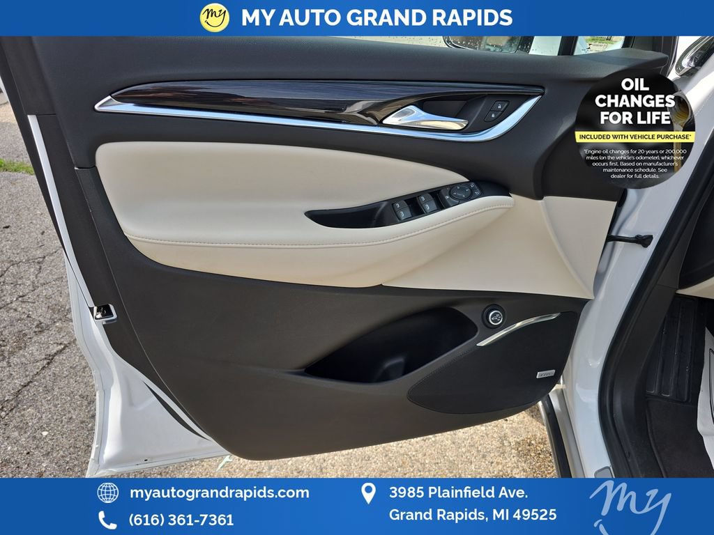 Used 2023 Buick Enclave Essence w/ Experience Buick Package AWD/4WD image 10