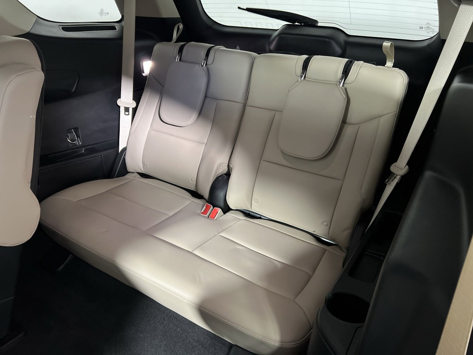 Used 2022 Ford Explorer XLT w/ Equipment Group 202A image 26