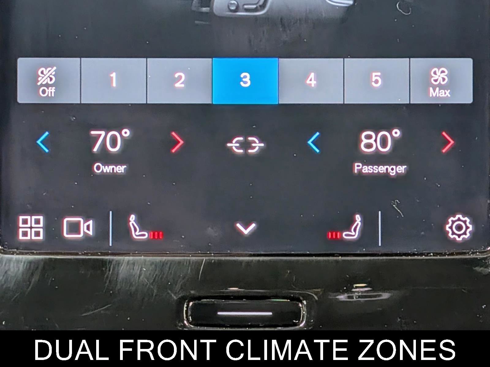 Used 2023 Volvo C40 Recharge Core image 26