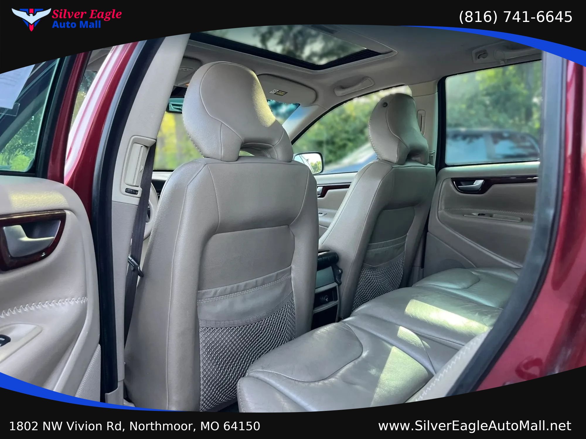 Used 2004 Volvo XC70 AWD/4WD image 9