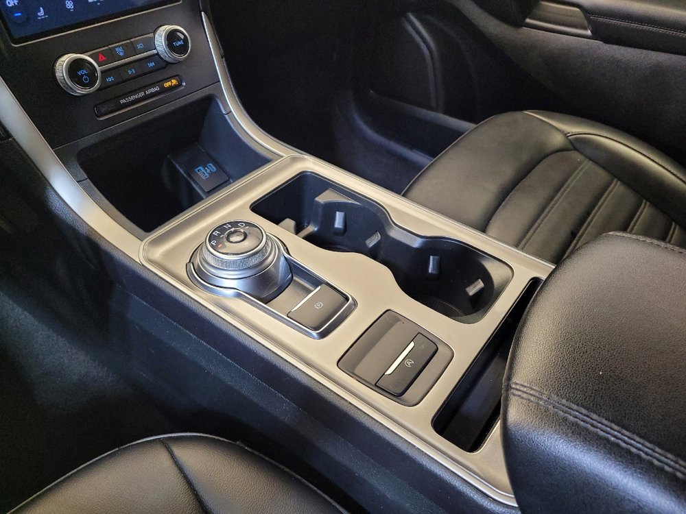 Used 2024 Ford Edge SEL image 26