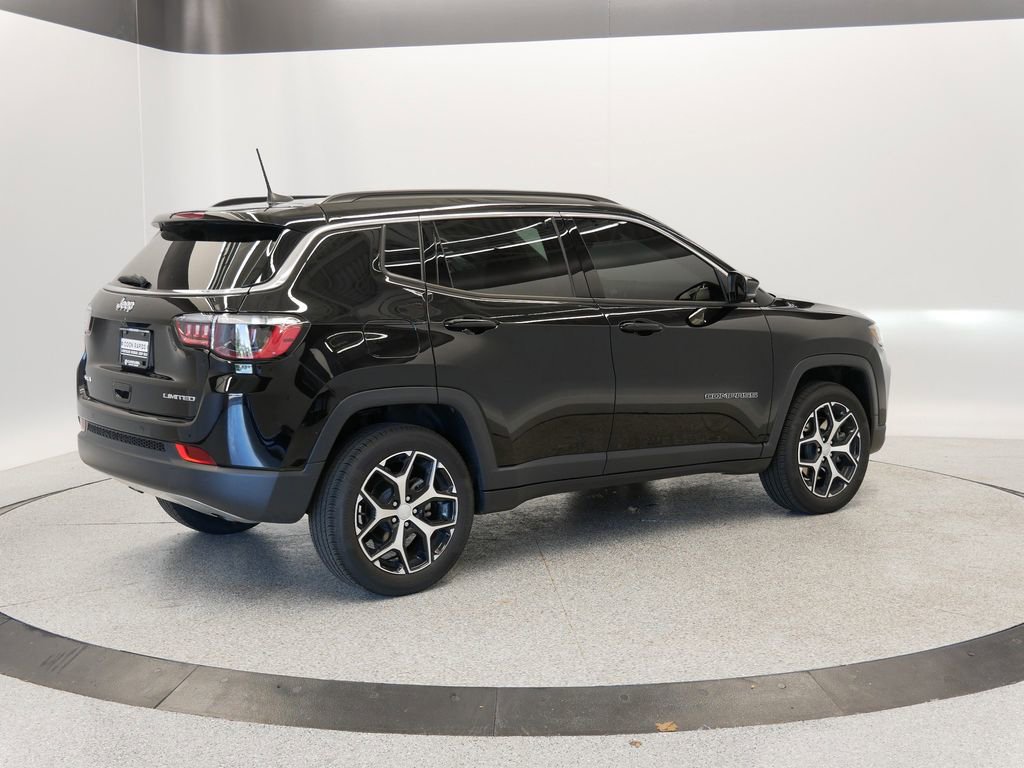 Certified 2024 Jeep Compass Limited image 6
