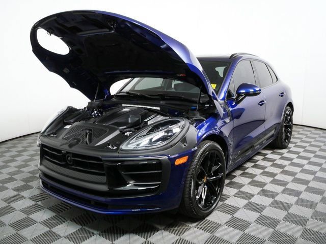 Used 2025 Porsche Macan GTS AWD/4WD image 35