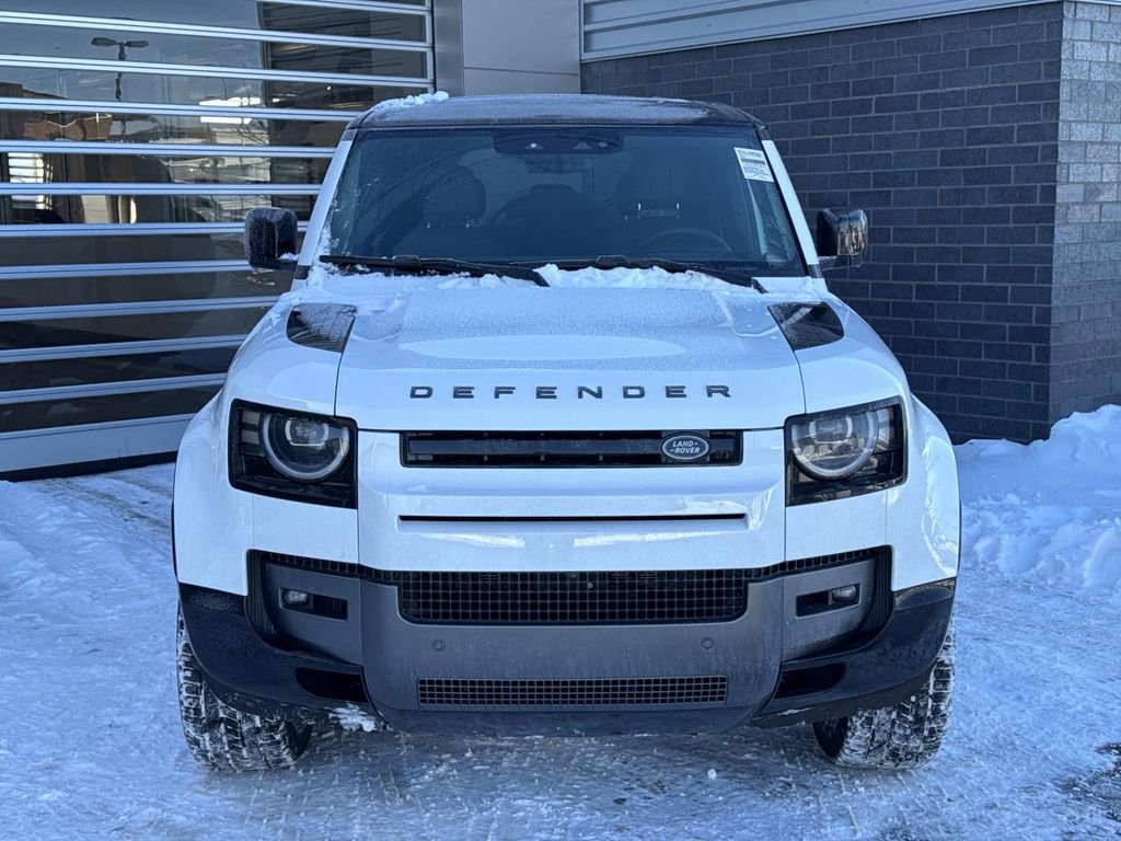 New 2026 Land Rover Defender 110 V8 image 2