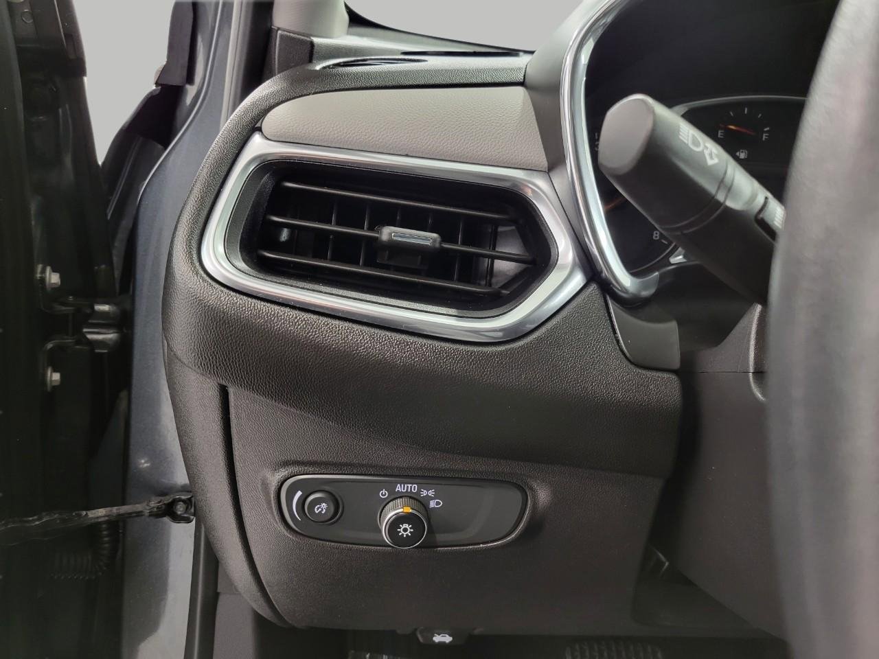 Used 2021 Chevrolet Equinox LT FWD image 11