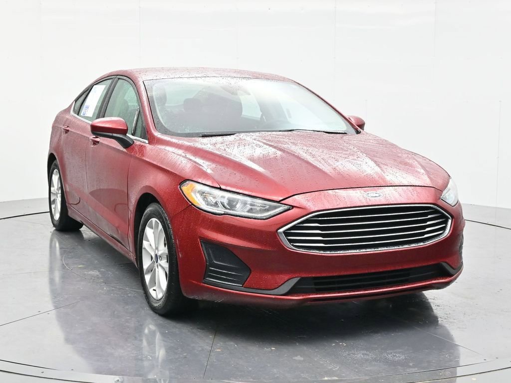 Used 2019 Ford Fusion SE FWD image 3