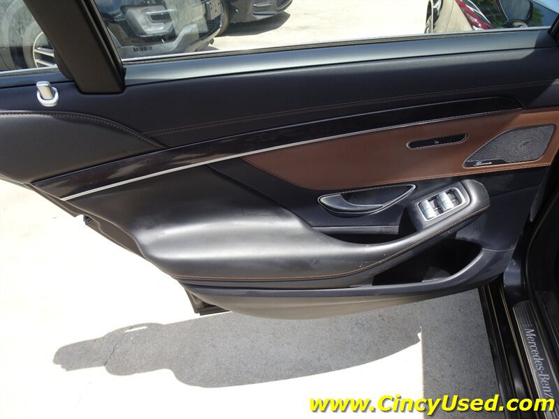 Used 2020 Mercedes-Benz S 560 4MATIC Sedan image 30