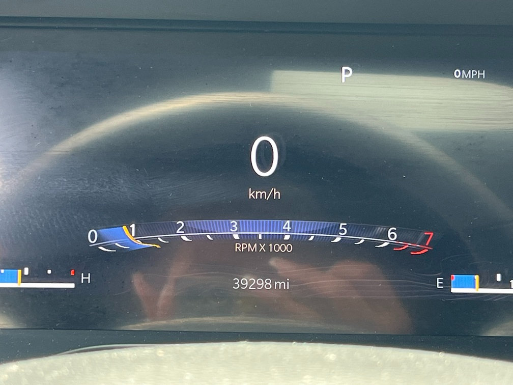 Used 2024 Jeep Grand Cherokee L Altitude RWD image 11