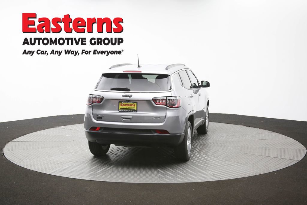 Used 2022 Jeep Compass Latitude w/ Convenience Group AWD/4WD image 38