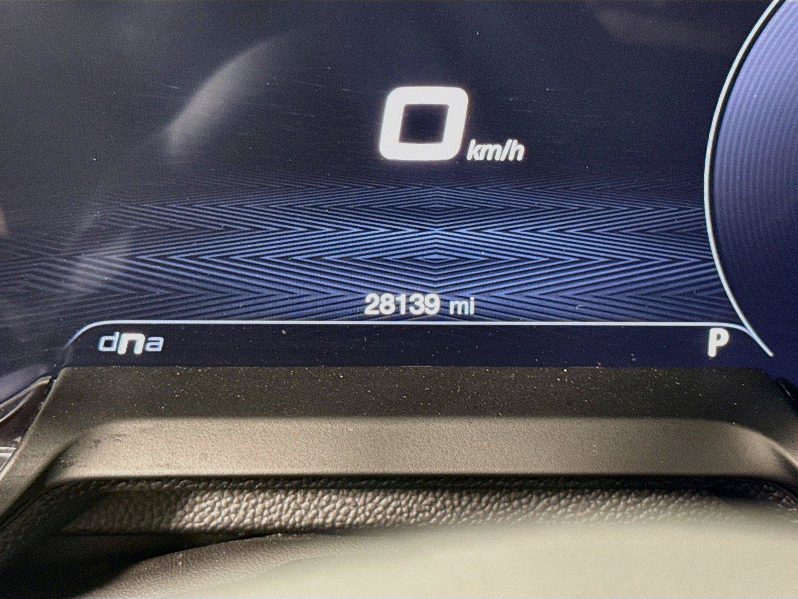 Used 2024 Alfa Romeo Giulia Veloce RWD image 12