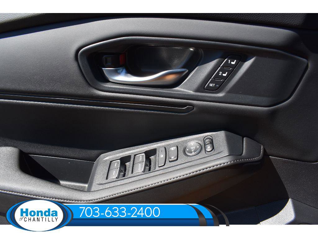 New 2026 Honda Accord Hybrid Sport-L FWD image 24