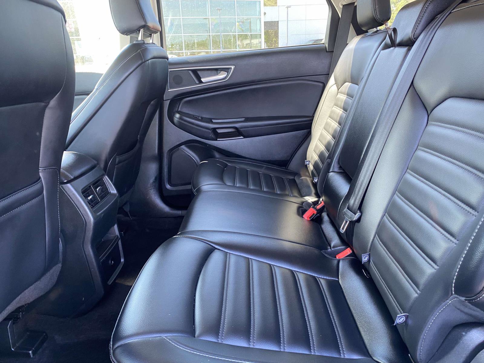 Used 2024 Ford Edge SEL AWD/4WD image 11