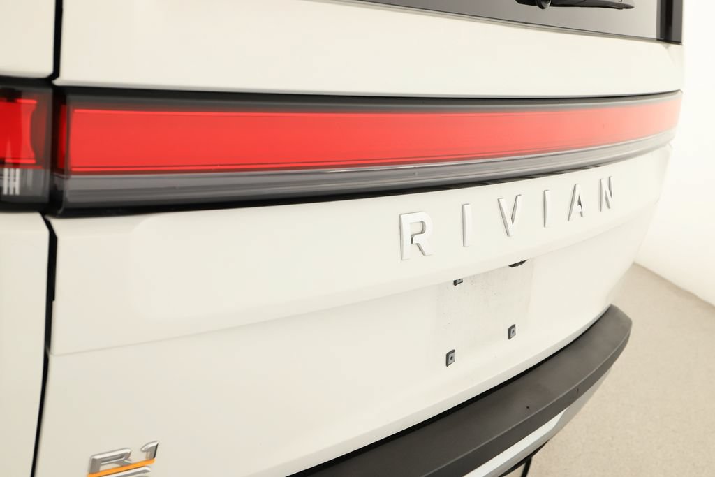 Used 2024 Rivian R1S Adventure AWD/4WD image 33