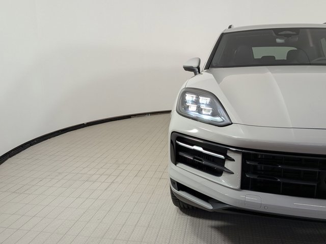 New 2026 Porsche Cayenne image 12