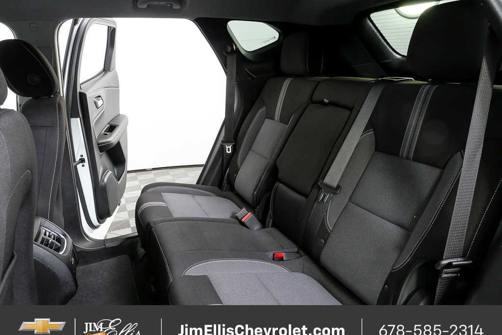 Certified 2025 Chevrolet Blazer LT FWD image 18