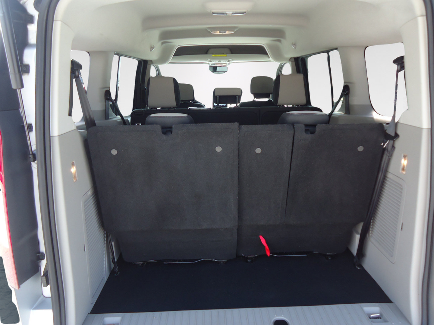 Used 2022 Ford Transit Connect XLT FWD image 28