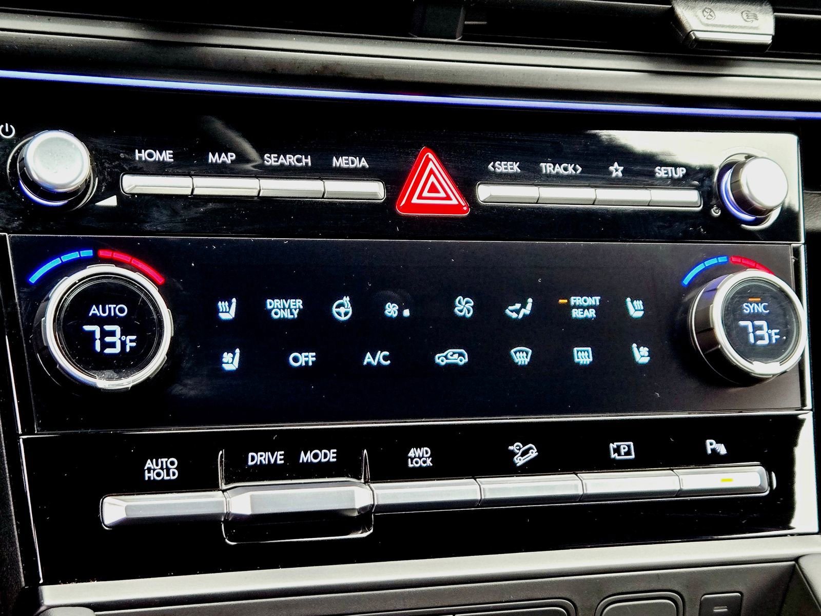Used 2025 Hyundai Santa Fe Calligraphy AWD/4WD image 18