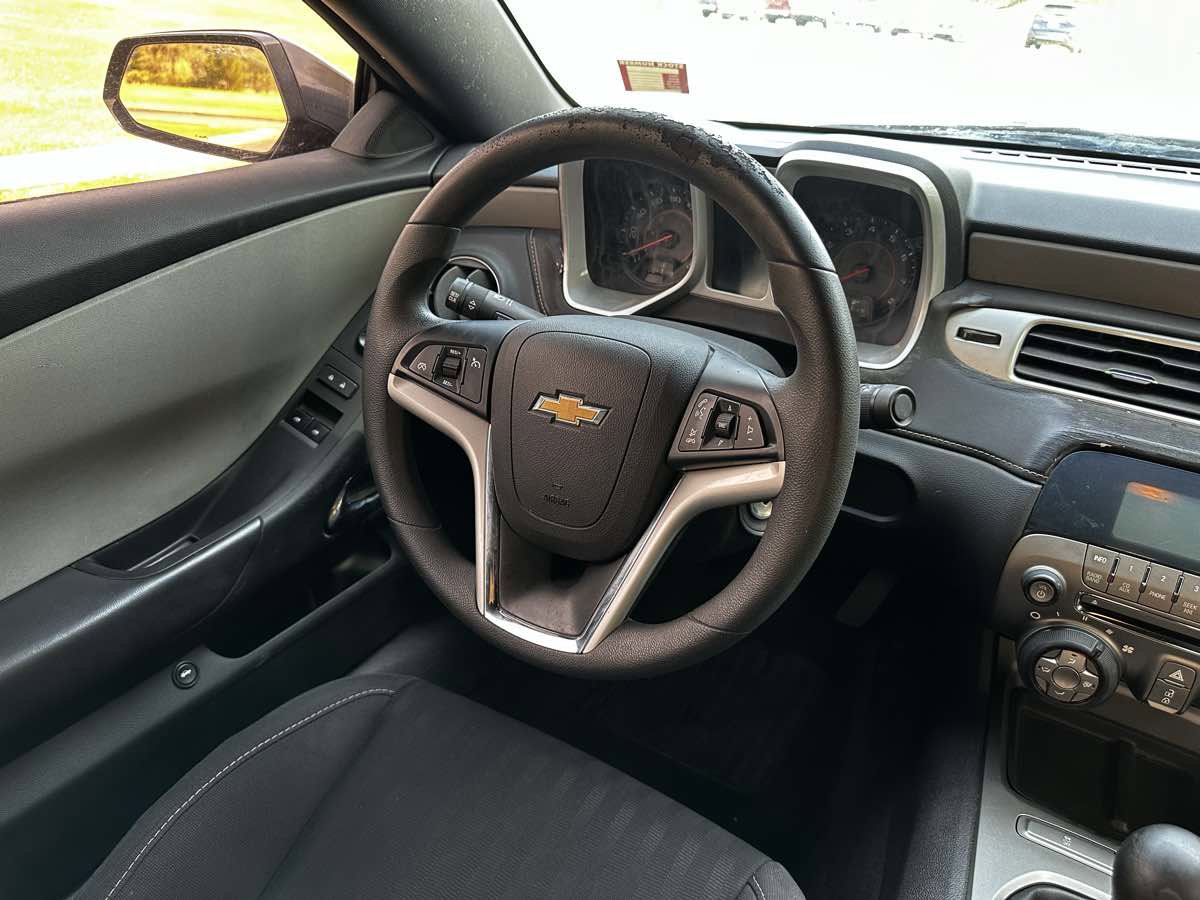 Used 2013 Chevrolet Camaro LS RWD image 16
