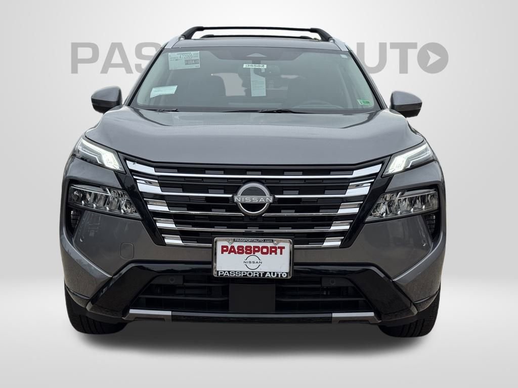 New 2026 Nissan Rogue Platinum image 2