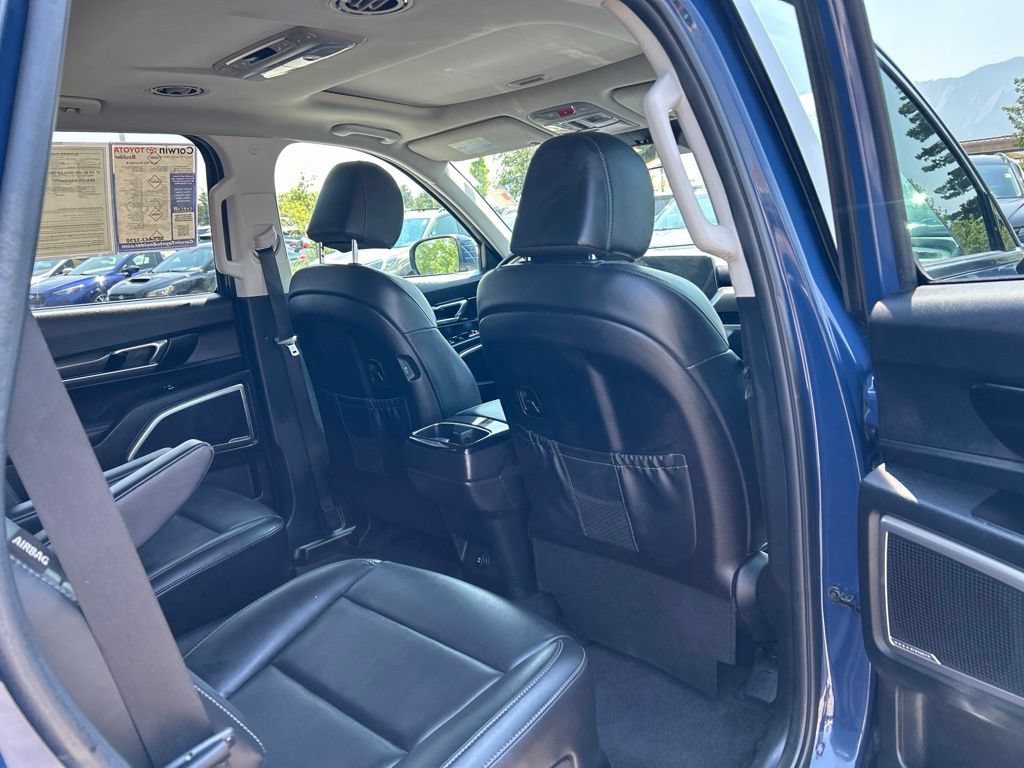 Used 2025 Kia Telluride S AWD/4WD image 13
