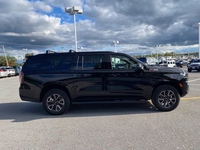 Used 2023 Chevrolet Suburban Z71 w/ Luxury Package AWD/4WD image 6