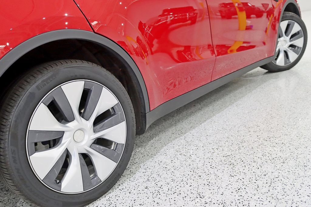 Used 2023 Tesla Model Y Long Range AWD/4WD image 13