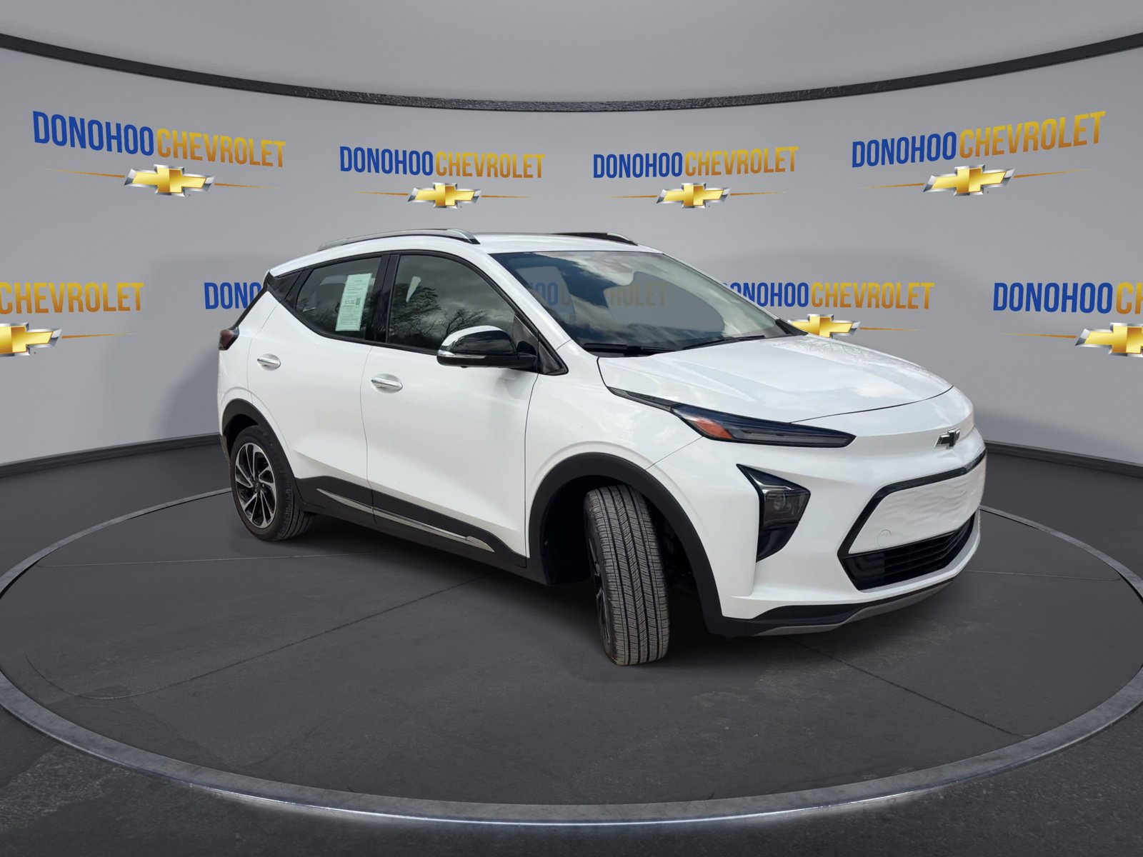Used 2022 Chevrolet Bolt EUV Premier FWD image 5