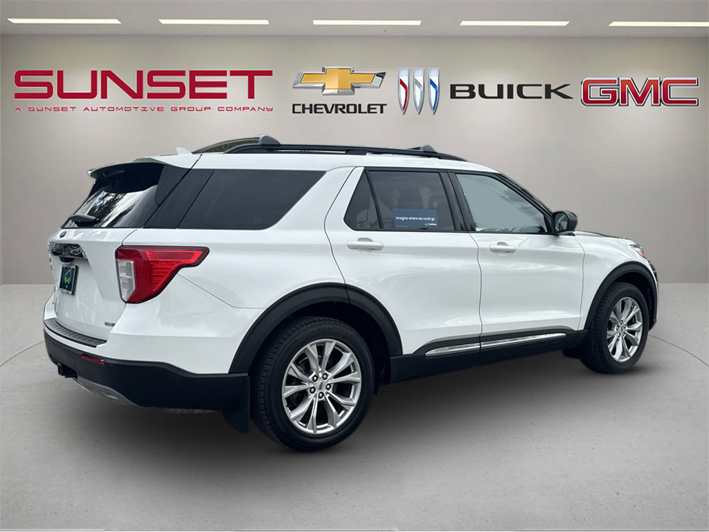 Used 2020 Ford Explorer XLT w/ Equipment Group 202A AWD/4WD image 4