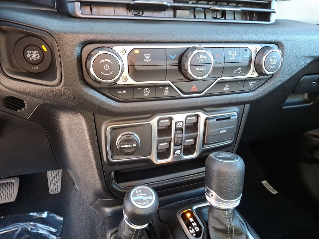 New 2026 Jeep Gladiator Sport AWD/4WD image 12