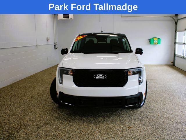 Used 2025 Ford Maverick Lariat w/ Black Appearance Package AWD/4WD image 9
