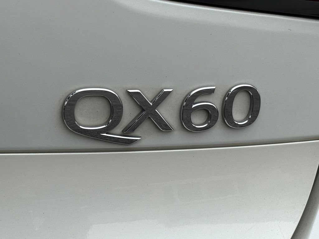 Used 2016 INFINITI QX60 FWD w/ Deluxe Technology Package image 5