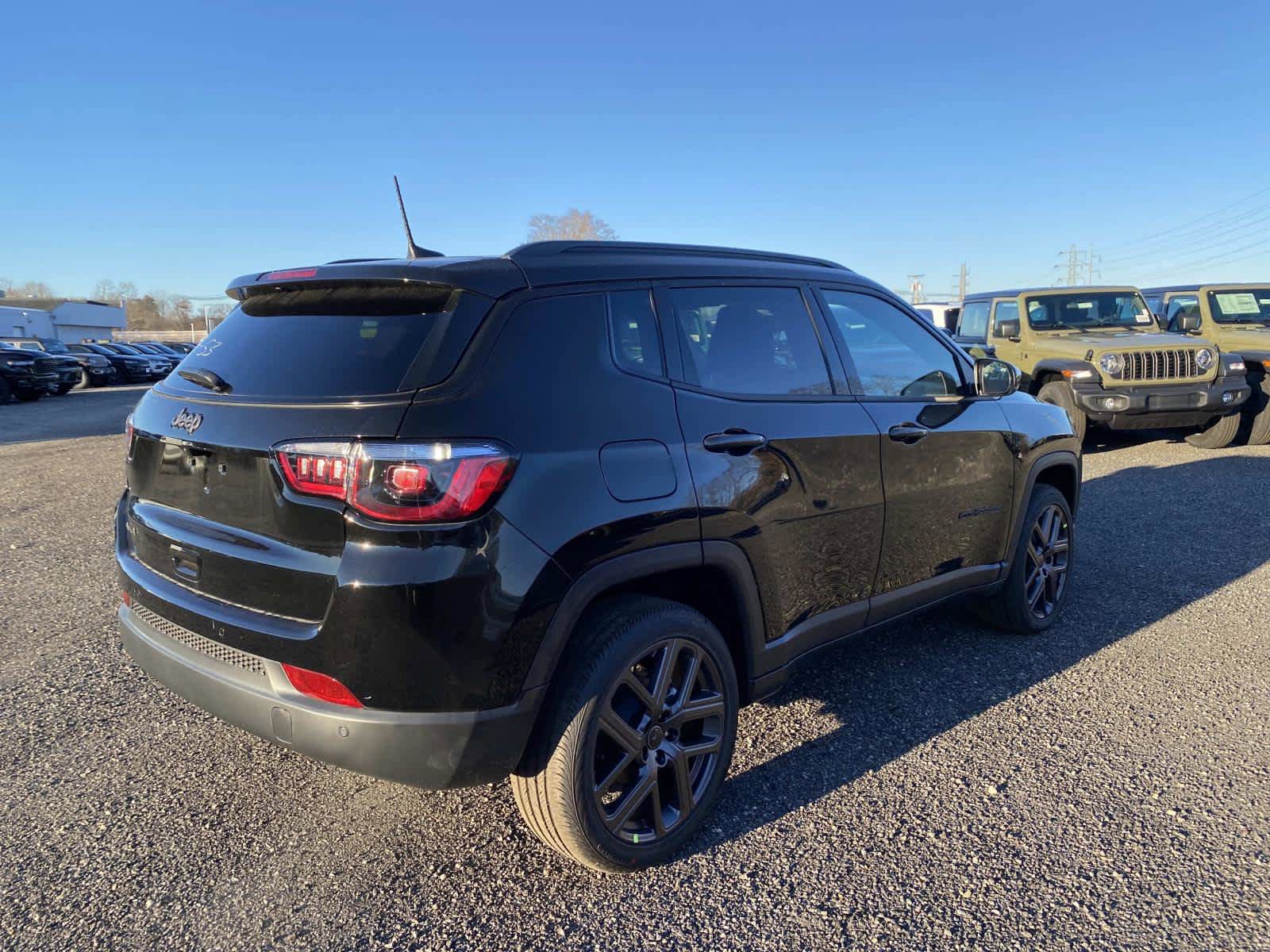 New 2026 Jeep Compass Limited image 3